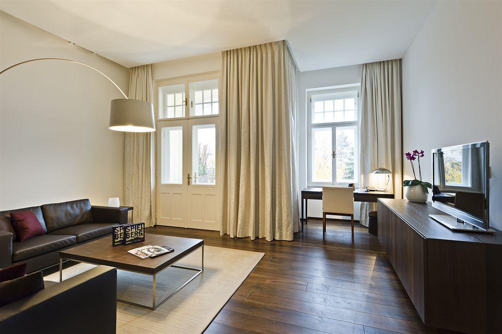 Tauroa Steirerschloessl Hotel Zeltweg Bagian luar foto