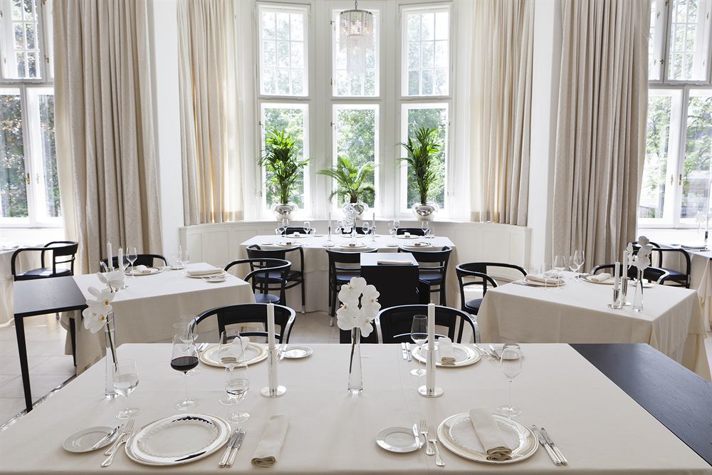 Tauroa Steirerschloessl Hotel Zeltweg Bagian luar foto