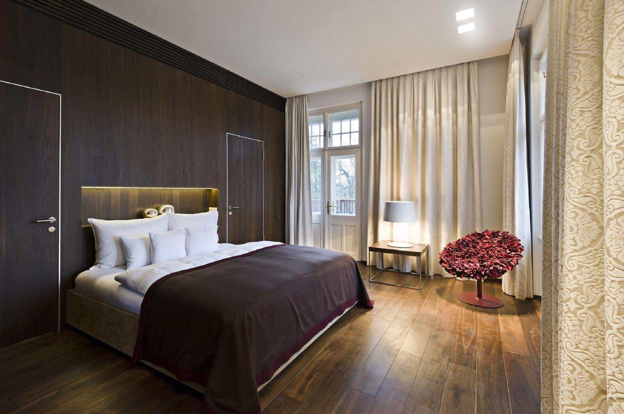 Tauroa Steirerschloessl Hotel Zeltweg Bagian luar foto